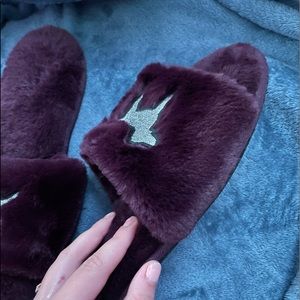 Victoria’s Secret Pink Fuzzy Slippers